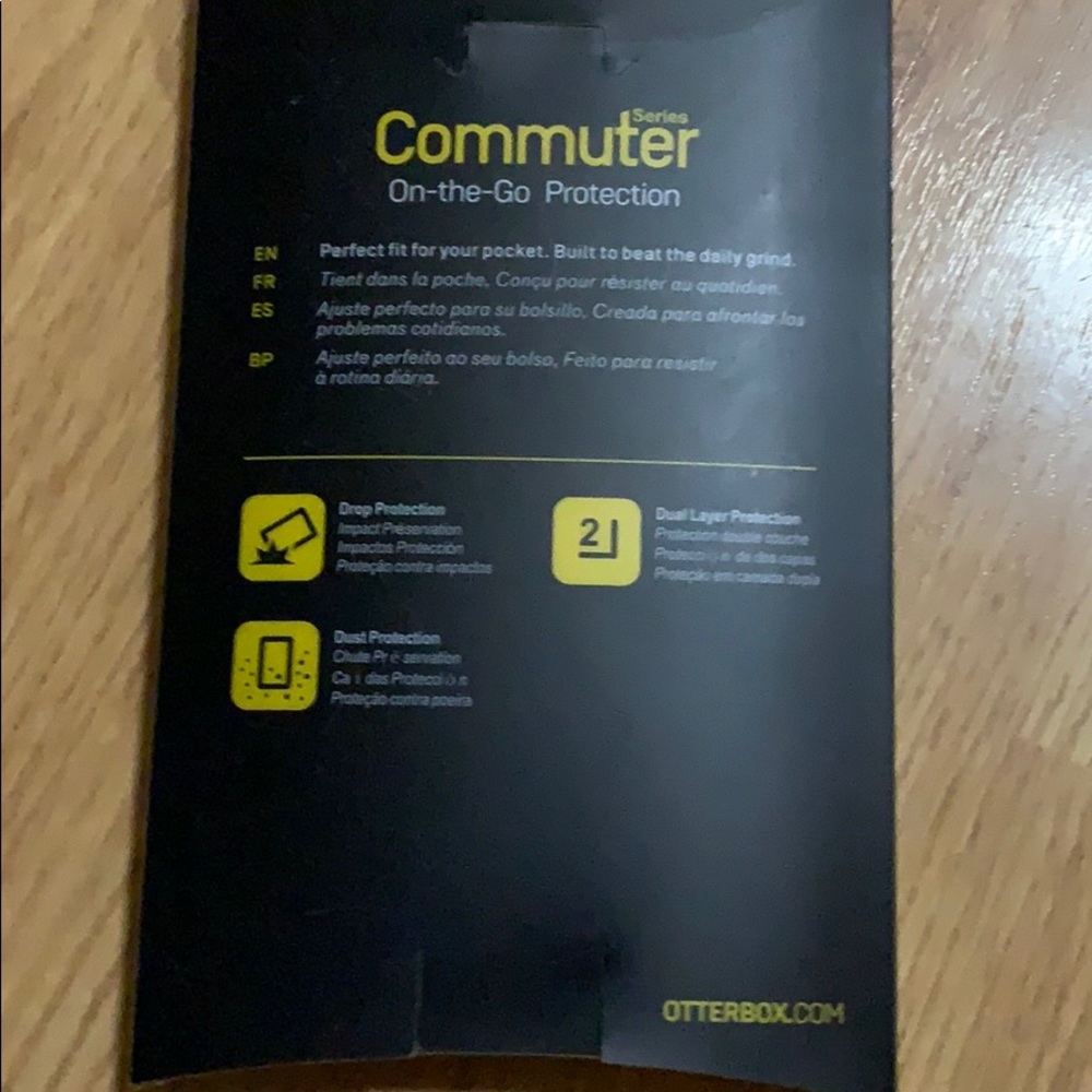 Otter box iPhone 8 iPhone 7 new in box - Picture 2 of 2